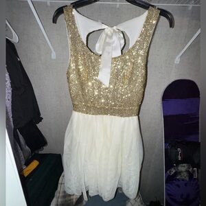 Sparkly homecoming dress✨